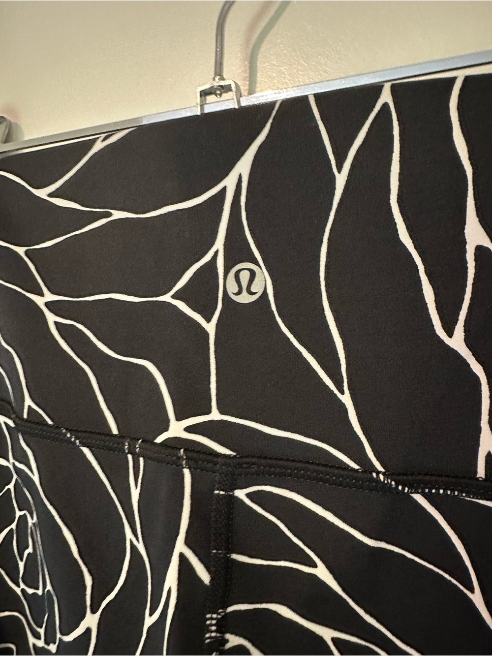 lululemon athletica Black Leggings with White Rose Line Print - Picture 3 of 4